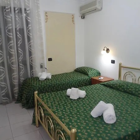 Le Voilier Hotel Torre Pali